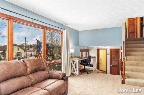 335 E Congress St, Belding, MI 48809 photo 6