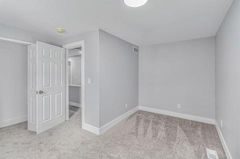 1227 Wayne St, Jackson, MI 49202 photo 17