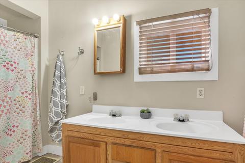 272 E Lyons St, Schoolcraft, MI 49087 photo 15