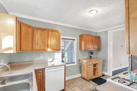 272 E Lyons St, Schoolcraft, MI 49087 photo 11
