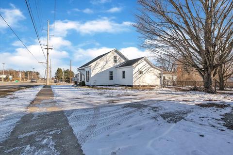272 E Lyons St, Schoolcraft, MI 49087 photo 5