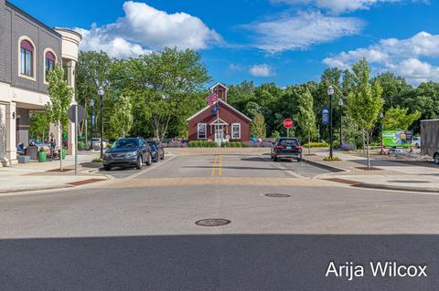 7389 Schoolhouse Dr SE, Ada, MI 49301 photo 18