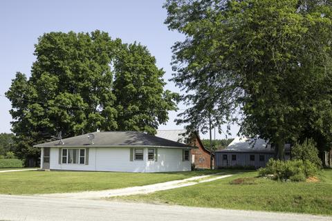 2922 E First St, Custer, MI 49405 photo 1
