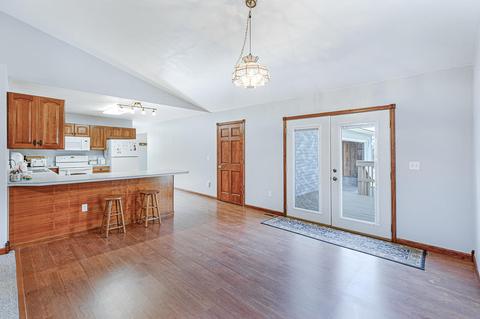 1264 Lamoine Ave, Jackson, MI 49203 photo 8