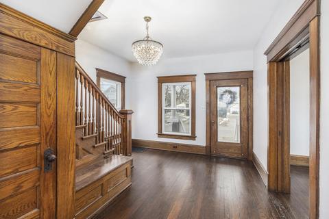 1012 Fourth St, Jackson, MI 49203 photo 2