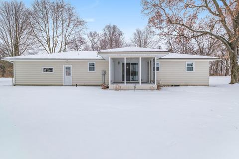 18189 Sixth Ave, Three Rivers, MI 49093 photo 2