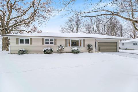18189 Sixth Ave, Three Rivers, MI 49093 photo 1