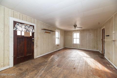425 Riverside Dr, Constantine, MI 49042 photo 5