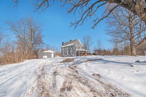 7032 Mathews Rd, Spring Arbor, MI 49283 photo 2