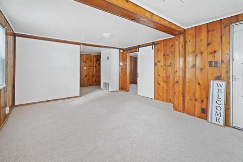 704 Longfellow Ave, Jackson, MI 49202 photo 6