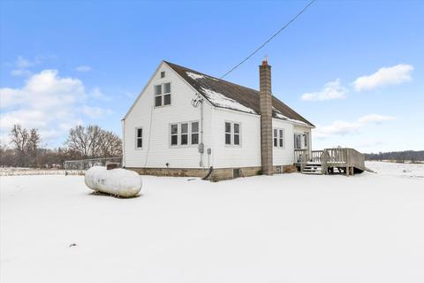 5626 E Boyer Rd, Fenwick, MI 48834 photo 2