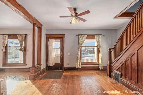 331 S Eagle St, Marshall, MI 49068 photo 5