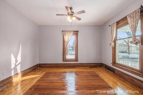 331 S Eagle St, Marshall, MI 49068 photo 6