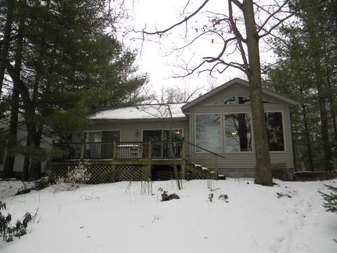 7 N Maple Rd, Branch, MI 49402 photo 4