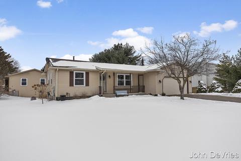 6912 Eric Ave, Jenison, MI 49428 photo 2