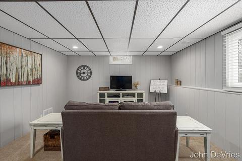 6912 Eric Ave, Jenison, MI 49428 photo 14