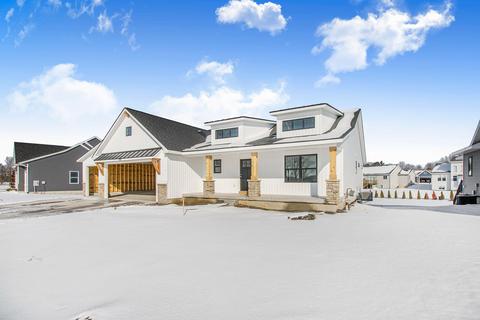 9060 E Cedar Dr, Jenison, MI 49428 photo 1