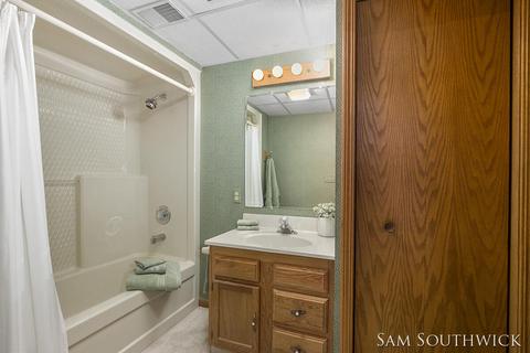 928 Park St, Belding, MI 48809 photo 16