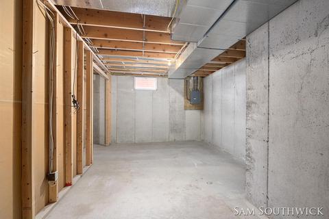 928 Park St, Belding, MI 48809 photo 17