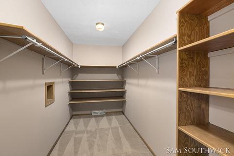 928 Park St, Belding, MI 48809 photo 12