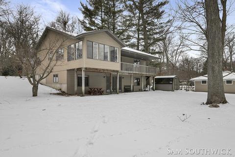 928 Park St, Belding, MI 48809 photo 18