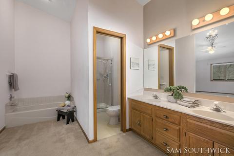 928 Park St, Belding, MI 48809 photo 11