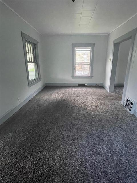 336 Adams St, Jackson, MI 49202 photo 4