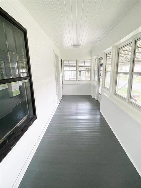 336 Adams St, Jackson, MI 49202 photo 3