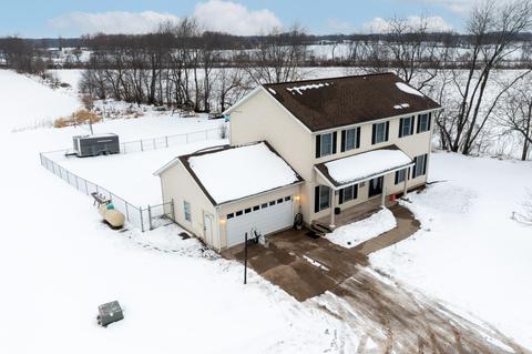20526 Fox St, Cassopolis, MI 49031 photo 2