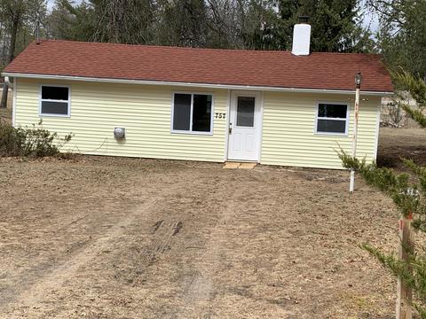 757 Robert Dr, Harrison, MI 48625 photo 16