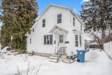 412 Exchange St, Spring Lake, MI 49456 photo 1