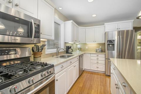17 2nd St, Plainwell, MI 49080 photo 8