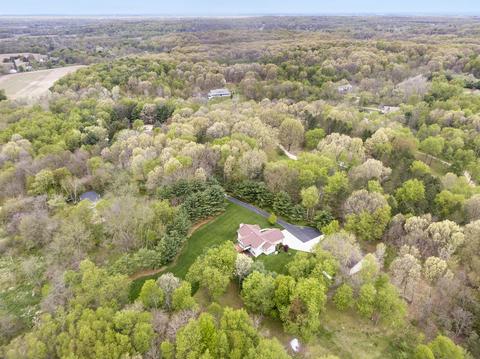 17 2nd St, Plainwell, MI 49080 photo 4