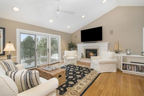 17 2nd St, Plainwell, MI 49080 photo 6