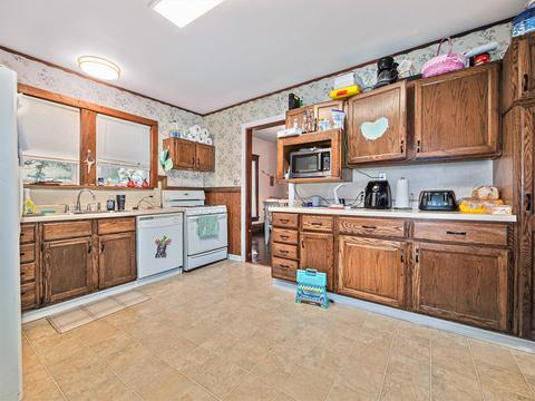 621 Ellery Ave, Jackson, MI 49202 photo 13