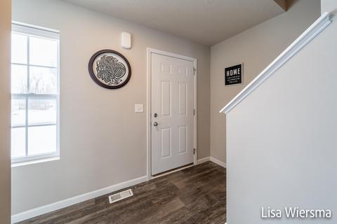 1128 River Oaks Dr, Dewitt, MI 48820 photo 5