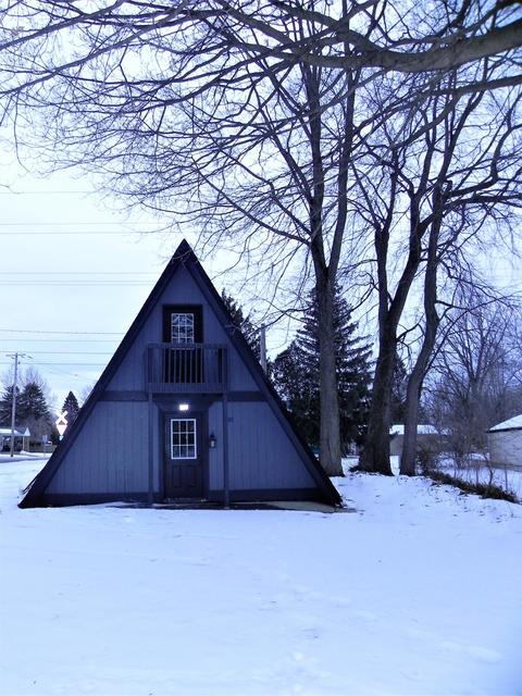 809 E Main St, Sturgis, MI 49091 photo 1