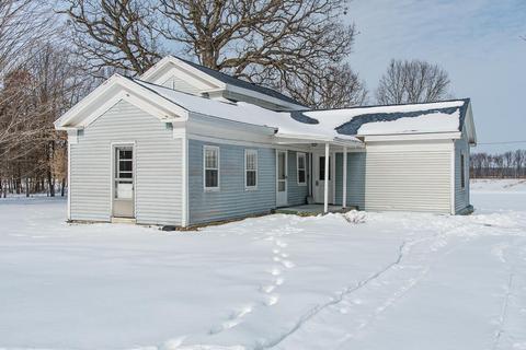738 105th Ave, Plainwell, MI 49080 photo 5