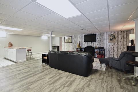 933 Sunburst Dr, Jackson, MI 49203 photo 38