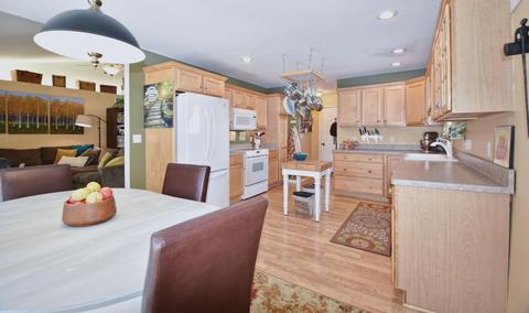 933 Sunburst Dr, Jackson, MI 49203 photo 12