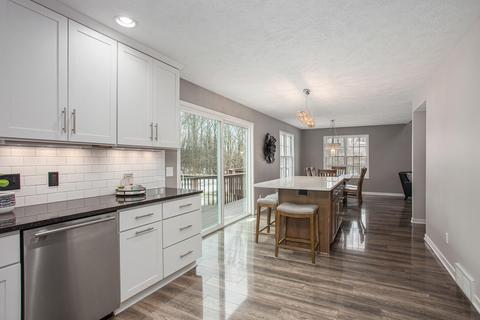 9300 Bell Lake Dr NE, Ada, MI 49301 photo 10
