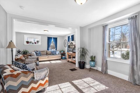 208 4th St, Jackson, MI 49201 photo 4