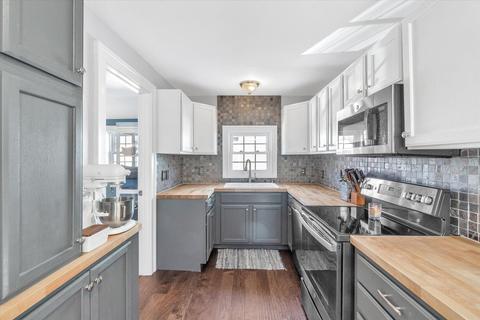 208 4th St, Jackson, MI 49201 photo 8