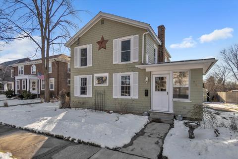 208 4th St, Jackson, MI 49201 photo 1