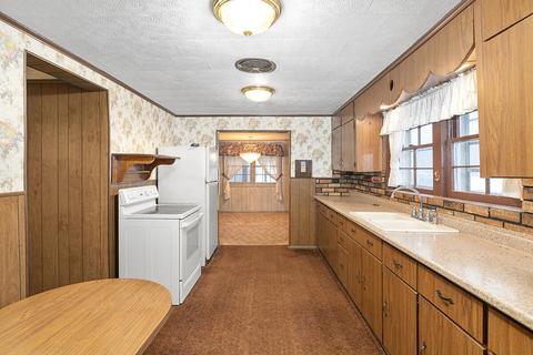 288 Eckert Rd, Freeport, MI 49325 photo 10