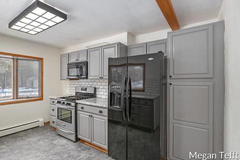 730 W 120th St, Grant, MI 49327 photo 11