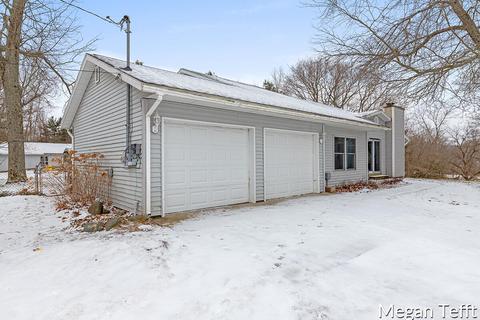 730 W 120th St, Grant, MI 49327 photo 3