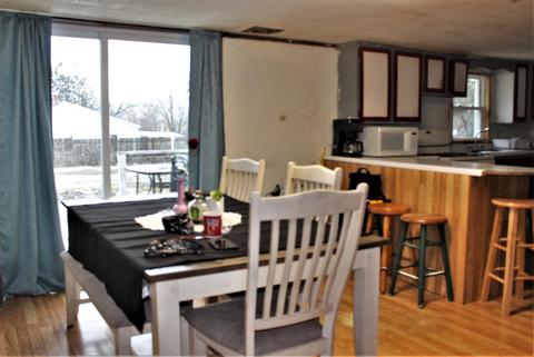 4426 Division St, Mcbride, MI 48852 photo 4