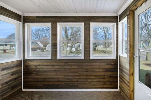 1200 S Bowen St, Jackson, MI 49203 photo 5