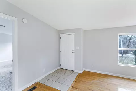 3920 Clarkway Rd, Jackson, MI 49203 photo 5